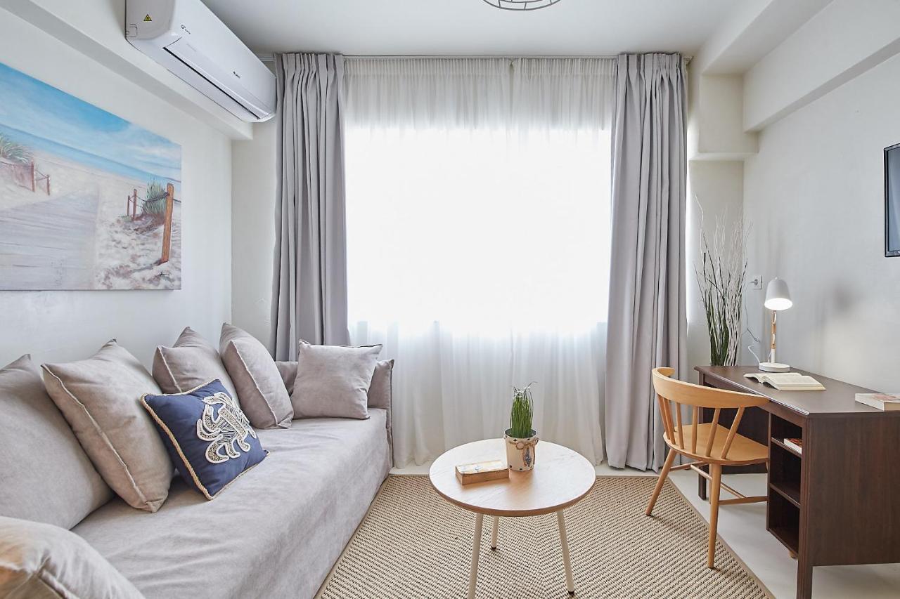 Tostay-Unique Apartment Hotel In Athens Center! ภายนอก รูปภาพ