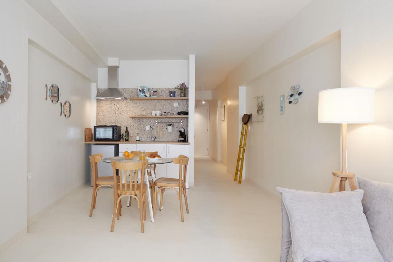 Tostay-Unique Apartment Hotel In Athens Center! ภายนอก รูปภาพ