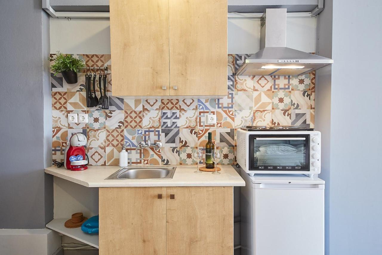 Tostay-Unique Apartment Hotel In Athens Center! ภายนอก รูปภาพ