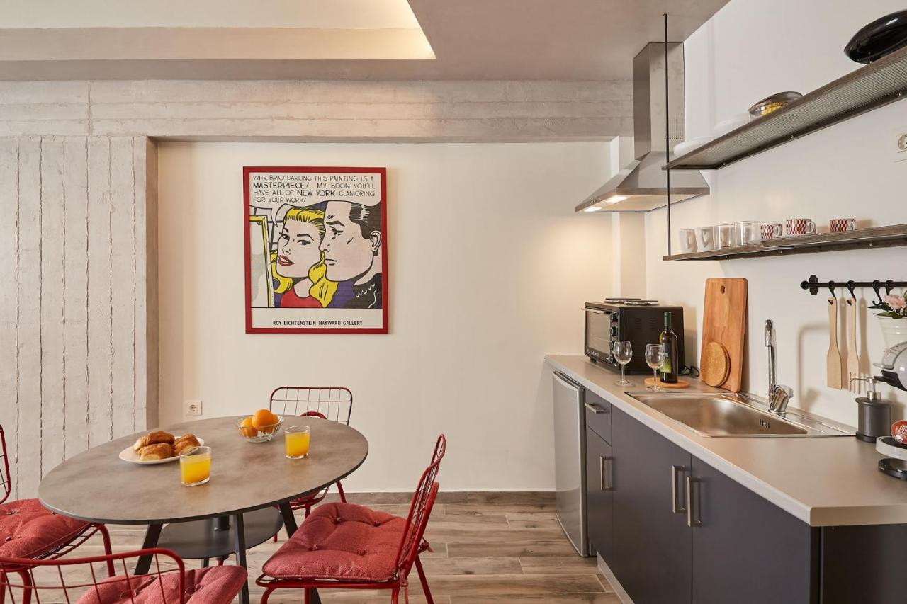 Tostay-Unique Apartment Hotel In Athens Center! ภายนอก รูปภาพ