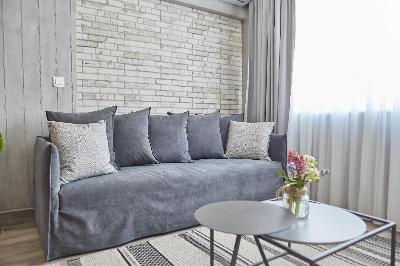 Tostay-Unique Apartment Hotel In Athens Center! ภายนอก รูปภาพ