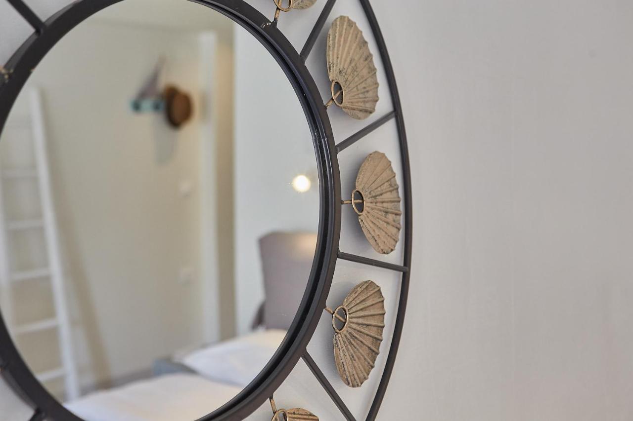 Tostay-Unique Apartment Hotel In Athens Center! ภายนอก รูปภาพ